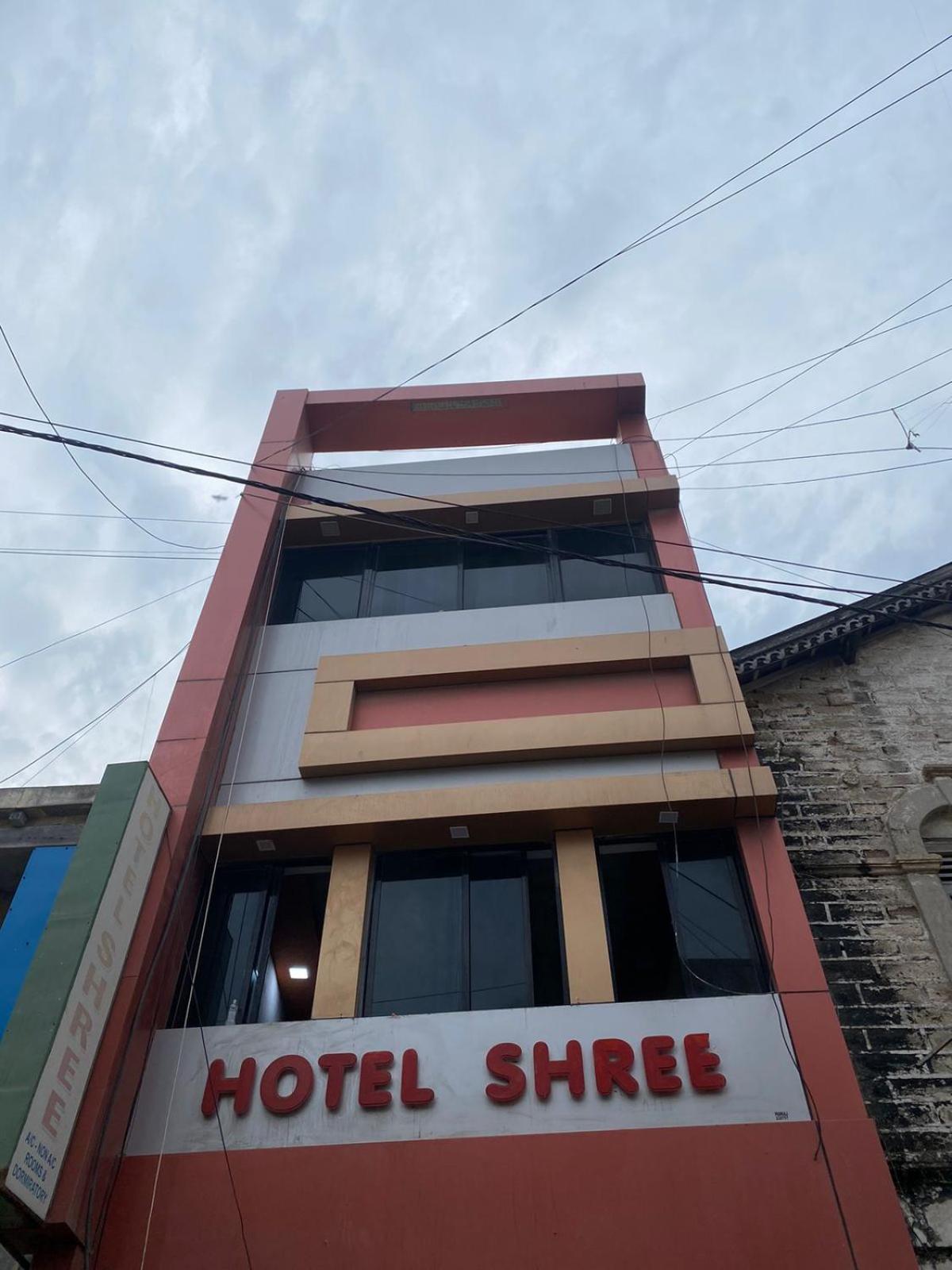 Hotel Shree Dwarka المظهر الخارجي الصورة