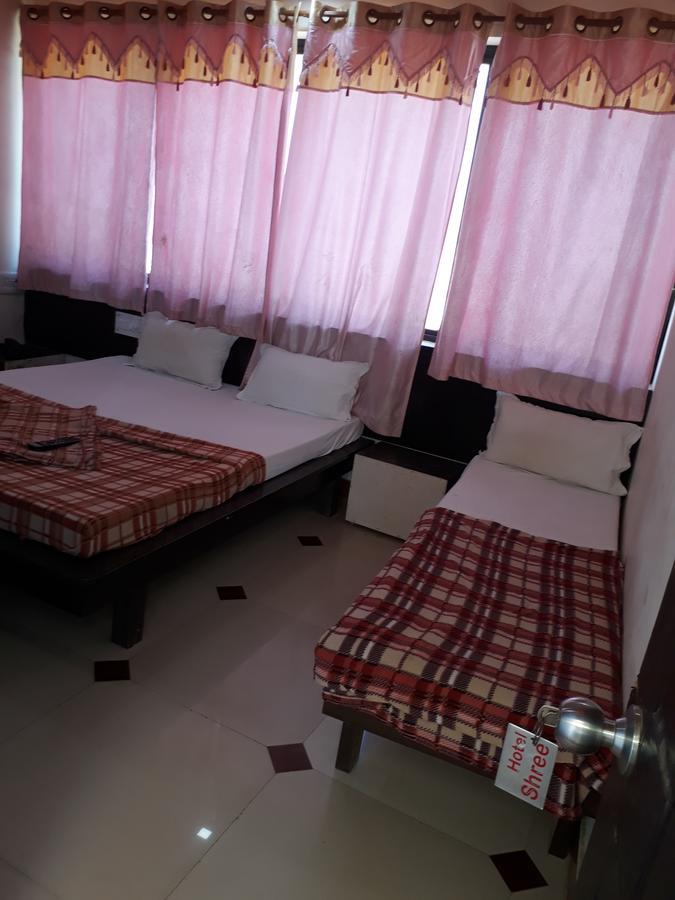 Hotel Shree Dwarka المظهر الخارجي الصورة