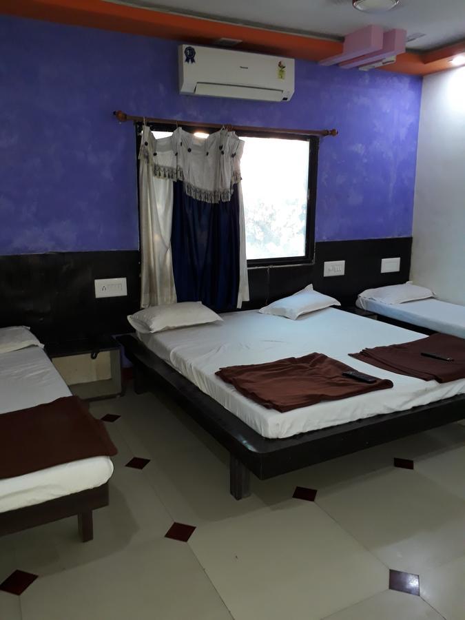 Hotel Shree Dwarka المظهر الخارجي الصورة