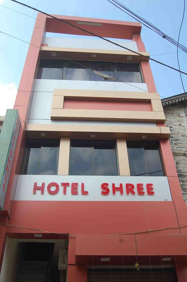 Hotel Shree Dwarka المظهر الخارجي الصورة