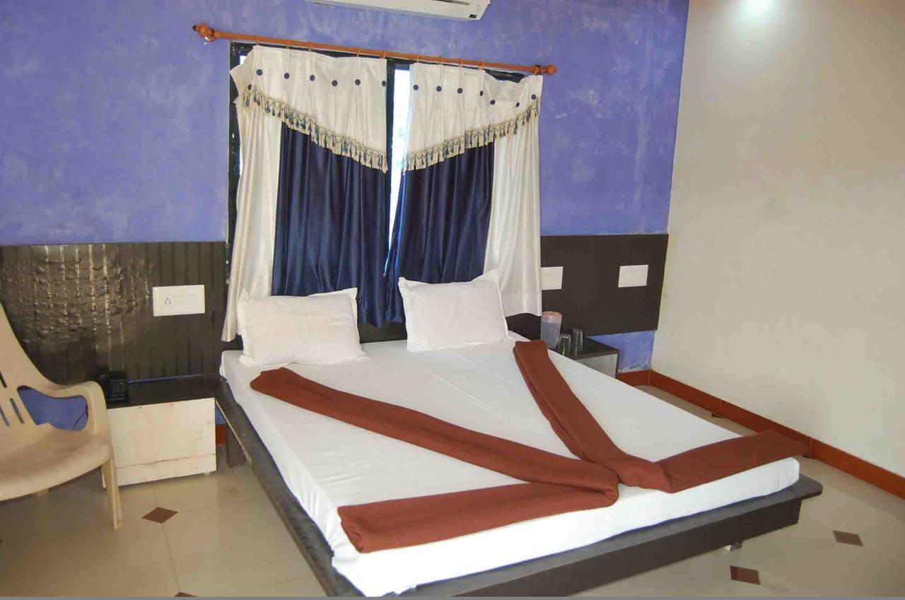 Hotel Shree Dwarka المظهر الخارجي الصورة