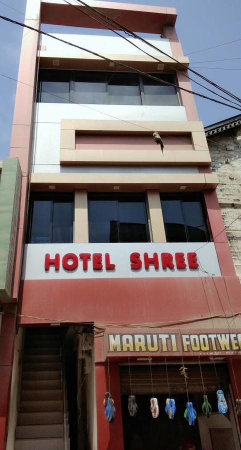 Hotel Shree Dwarka المظهر الخارجي الصورة